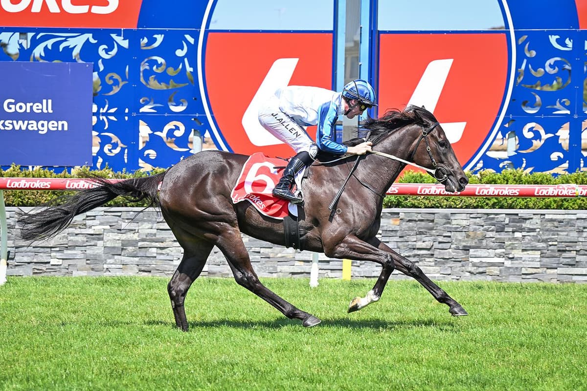 SUSSEX DUCHESS RESUMES WITH A WIN